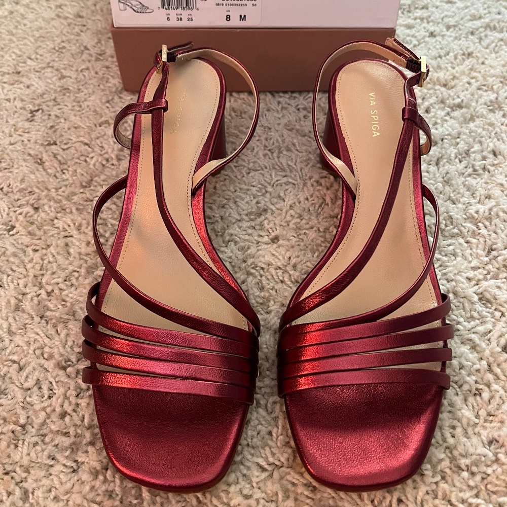 Via Spiga Regina Rosewood heels size 8 NWT